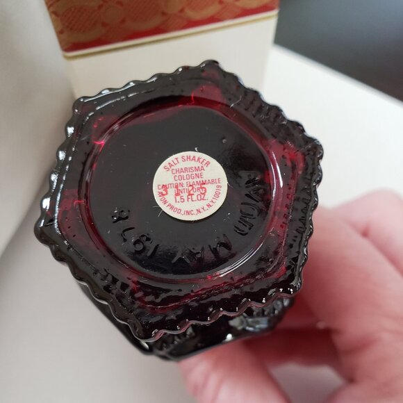 Vintage Avon Cape Cod Collection Salt Shaker 1978 Charisma Scent Ruby Glass - Picture 9 of 11